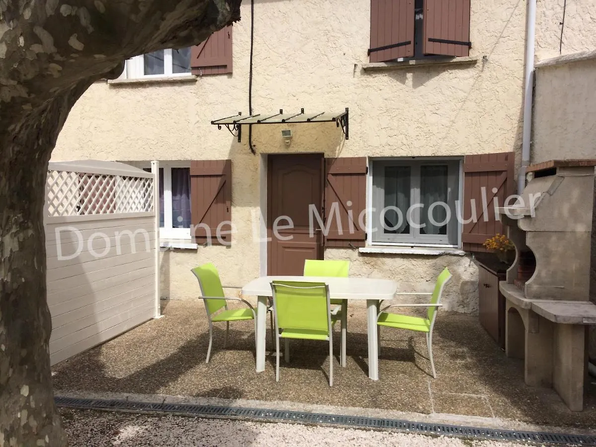 Le Micocoulier Apartment La Crau 0*,