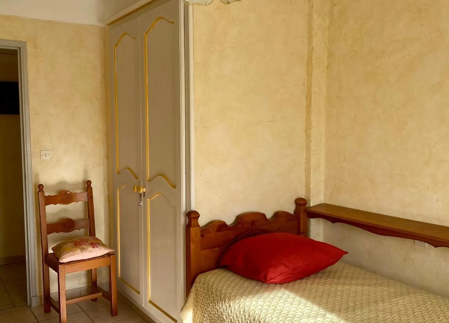 Le Micocoulier Apartment La Crau France